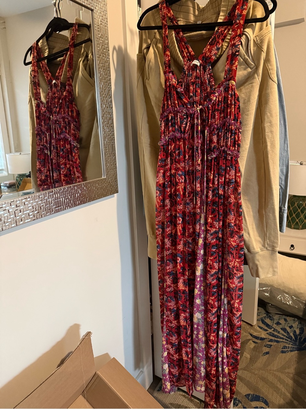 FREE PEOPLE - OMG ! Forgot i had it !!!
worn once / LOOKS LIKE NEW 👏🏼👏🏼👏🏼♥️👍